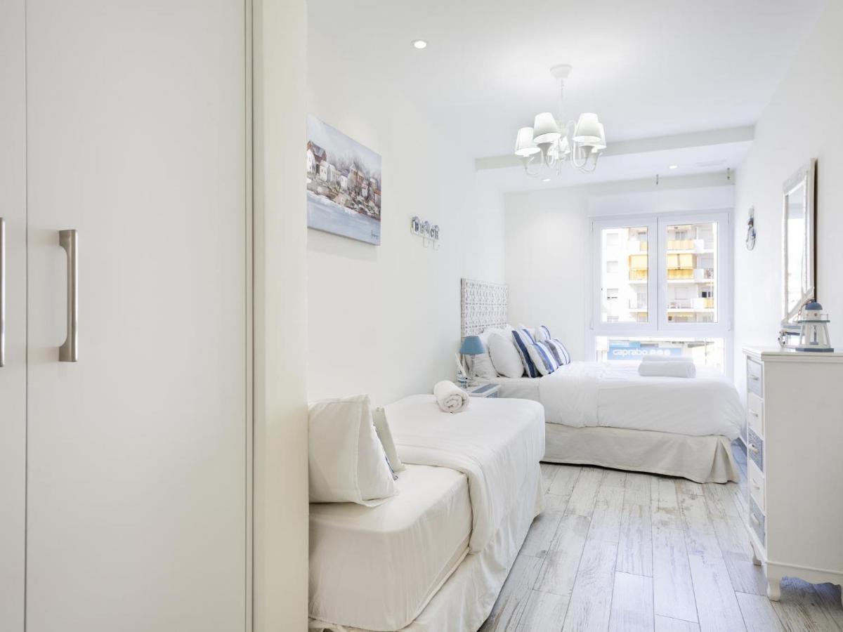 Sitges Spaces Mediterranean Apartments 4 Bedroom, 4 Bathroom, Huge Terrace, Jacuzzi- Sleeps 9 ภายนอก รูปภาพ